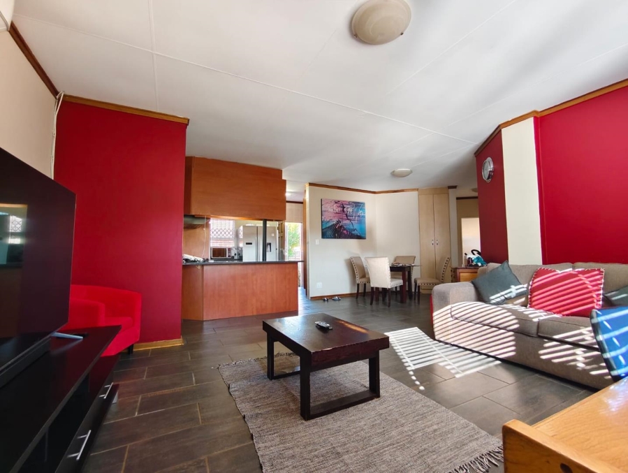 3 Bedroom Property for Sale in Langenhovenpark Free State